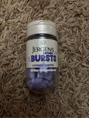 Erge Lavender Scented Lotion Bursts - Purple and White